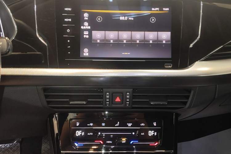 Used Volkswagen Passat 2024 380TSI Elite Edition Audio And AC Panel