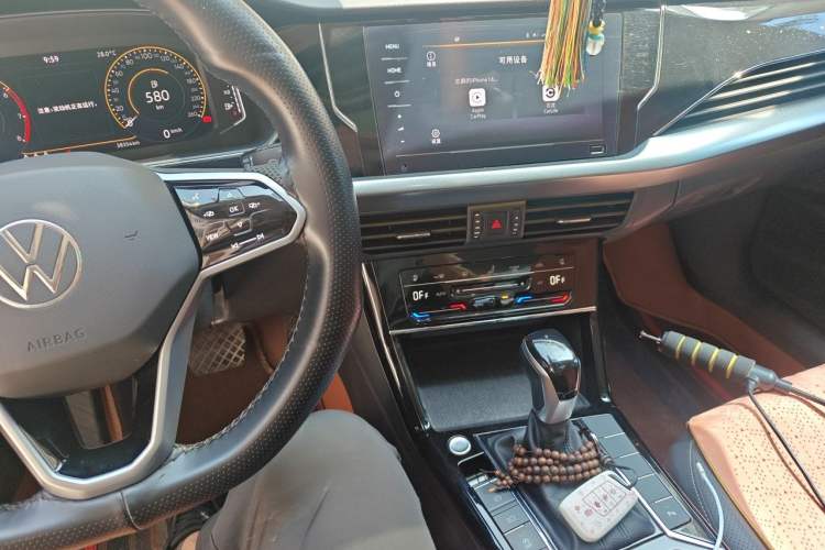 Used Volkswagen Passat 2024 330TSI Elite Edition Audio And AC Panel