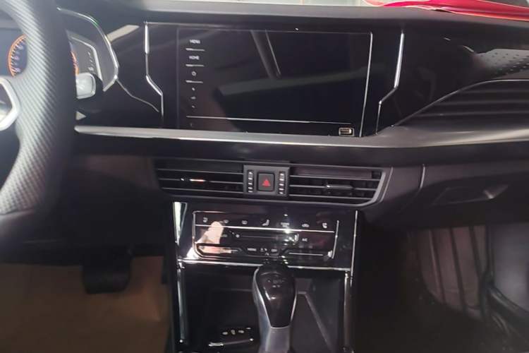 Used Volkswagen Passat 2024 330TSI Starry Elite Edition Audio And AC Panel