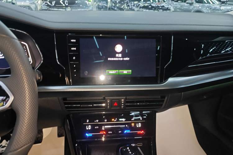 Used Volkswagen Passat 2024 380TSI Starry Dragon Edition Audio And AC Panel