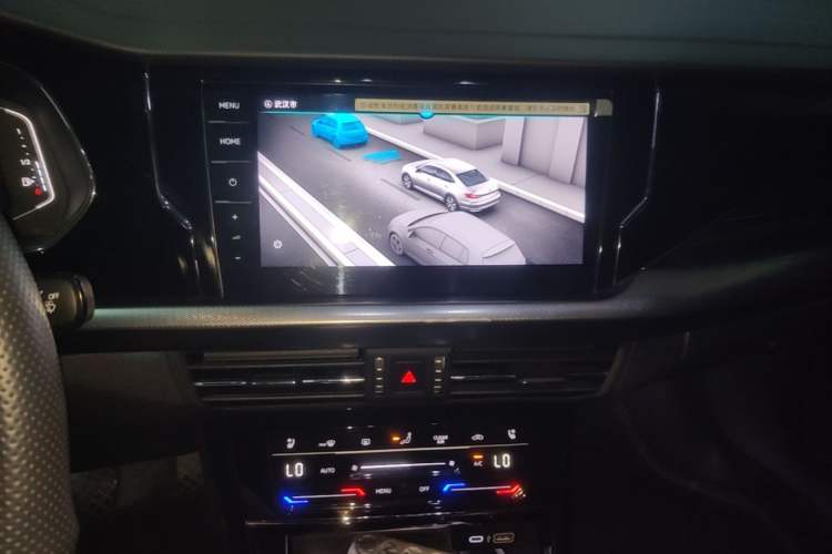Used Volkswagen Passat 2024 380TSI Luxury Edition Audio And AC Panel