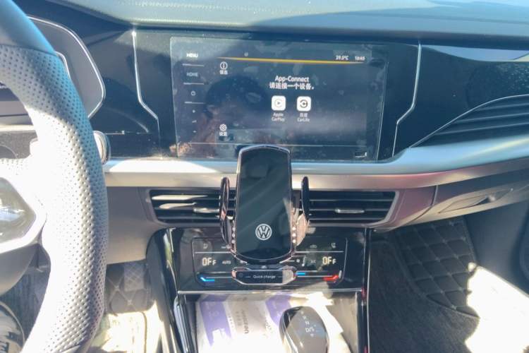 Used Volkswagen Passat 2024 380TSI Elite Edition Audio And AC Panel
