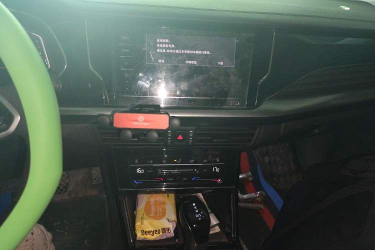 Used Volkswagen Passat 2024 380TSI Starry Elite Edition Audio And AC Panel