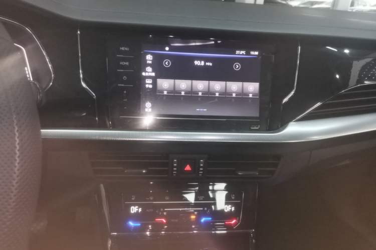 Used Volkswagen Passat 2024 380TSI Starry Elite Edition Audio And AC Panel