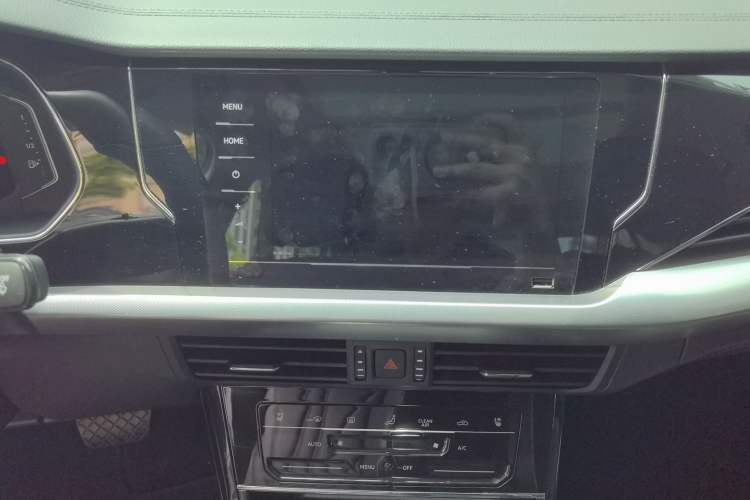Used Volkswagen Passat 2024 380TSI Starry Dragon Edition Audio And AC Panel