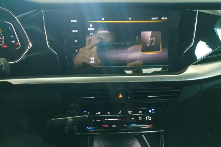 Used Volkswagen Passat 2024 380TSI Starry Dragon Edition Audio And AC Panel