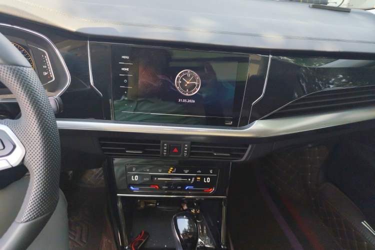 Used Volkswagen Passat 2024 380TSI Elite Edition Audio And AC Panel