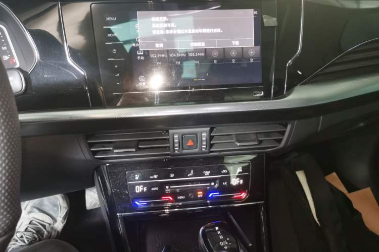 Used Volkswagen Passat 2024 380TSI Elite Edition Audio And AC Panel