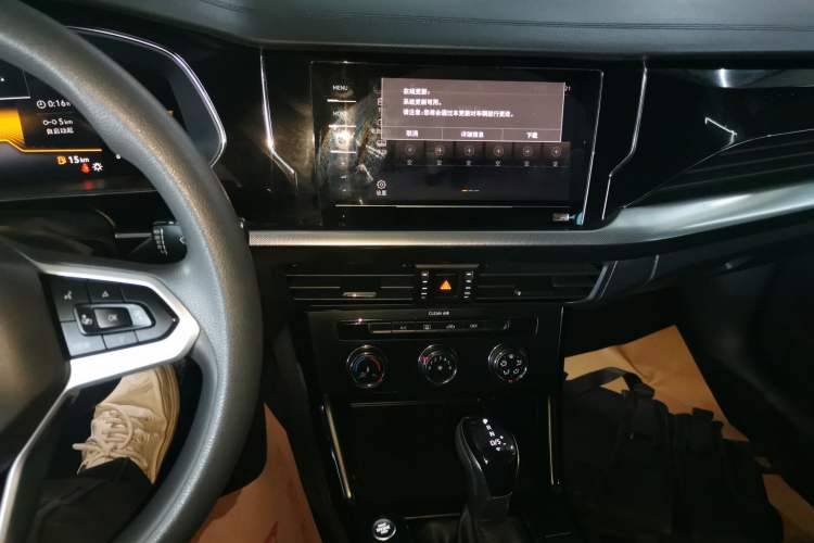 Used Volkswagen Passat 2024 280TSI Business Edition Audio And AC Panel