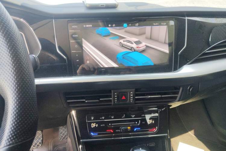 Used Volkswagen Passat 2024 380TSI Dragon Glory Edition Audio And AC Panel