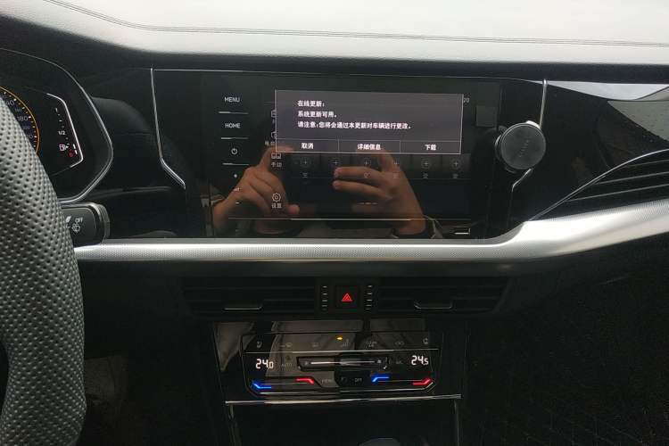 Used Volkswagen Passat 2024 380TSI Dragon Edition Audio And AC Panel
