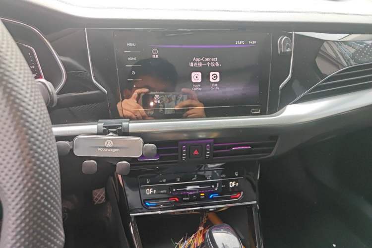 Used Volkswagen Passat 2024 380TSI Starry Elite Edition Audio And AC Panel