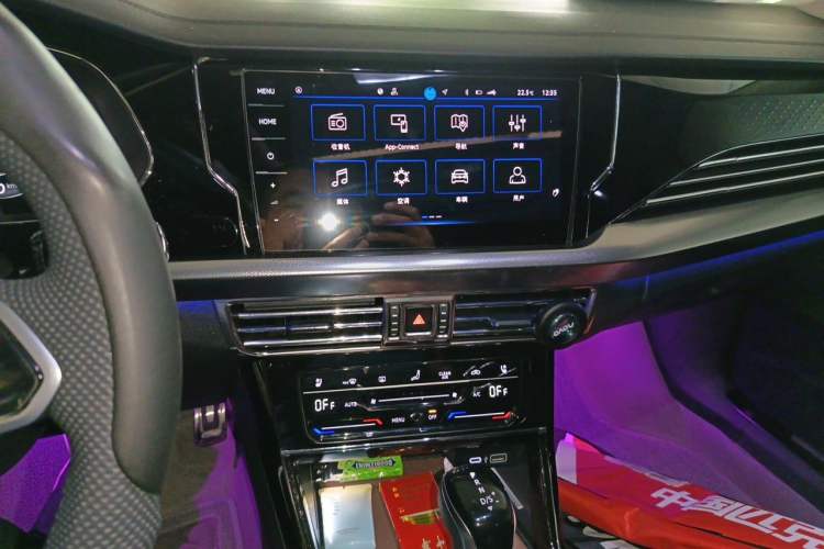 Used Volkswagen Passat 2024 380TSI Dragon Glory Edition Audio And AC Panel