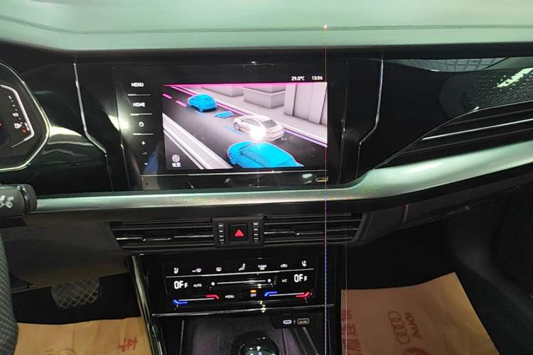 Used Volkswagen Passat 2024 380TSI Luxury Edition Audio And AC Panel