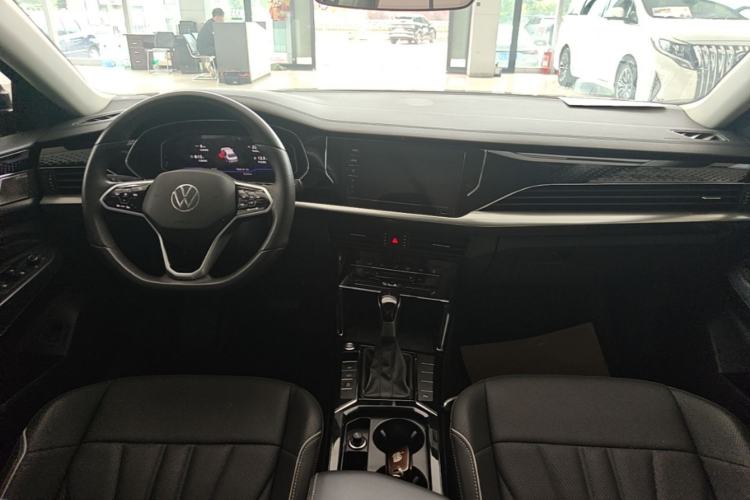 Used Volkswagen Passat 2024 380TSI Elite Edition Center Console