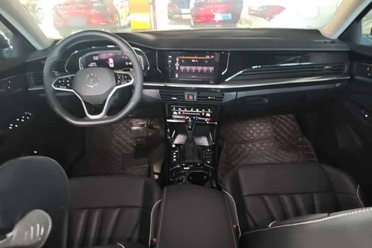 Used Volkswagen Passat 2024 330TSI Starry Elite Edition Center Console