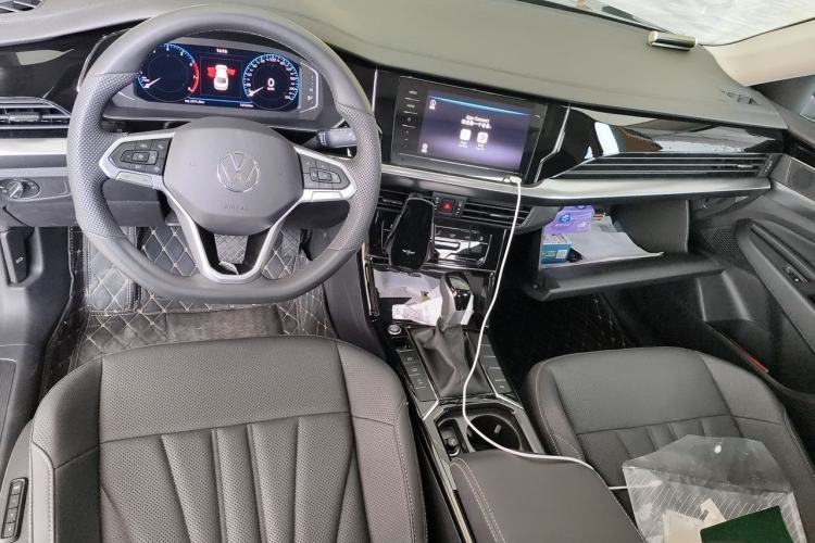 Used Volkswagen Passat 2024 380TSI Starry Dragon Edition Center Console