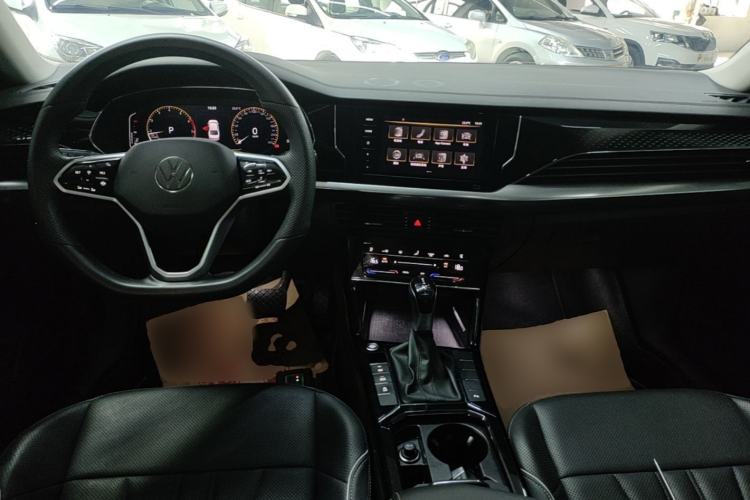 Used Volkswagen Passat 2024 380TSI Starry Elite Edition Center Console