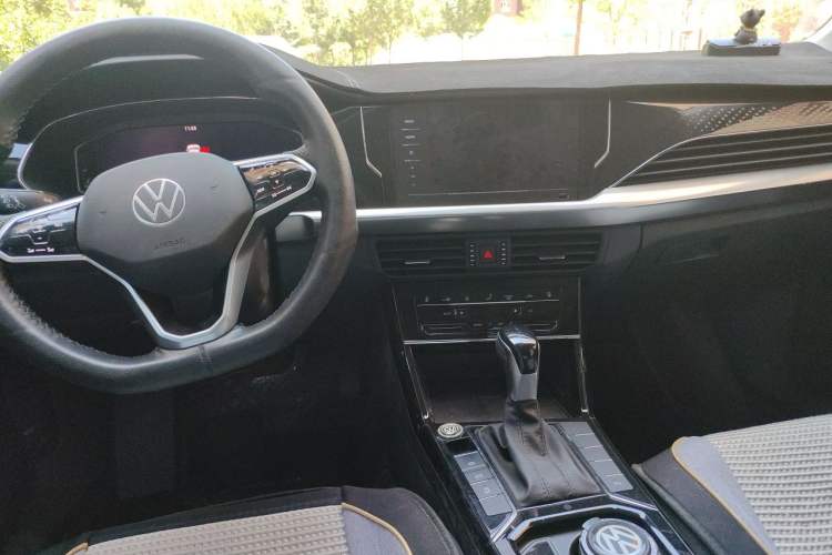 Used Volkswagen Passat 2024 380TSI Starry Dragon Edition Center Console