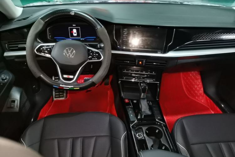 Used Volkswagen Passat 2024 330TSI Starry Elite Edition Center Console