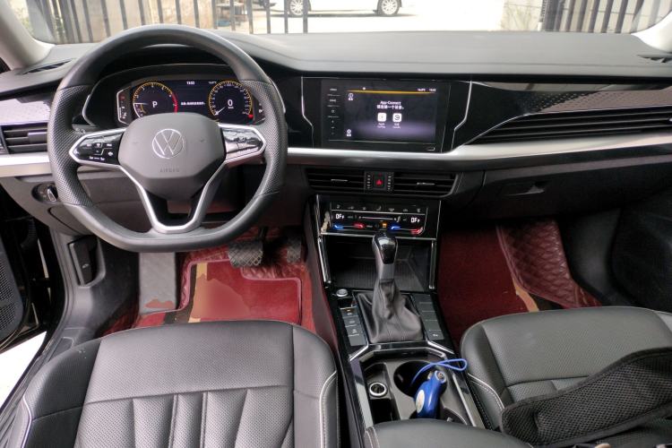 Used Volkswagen Passat 2024 380TSI Starry Elite Edition Center Console