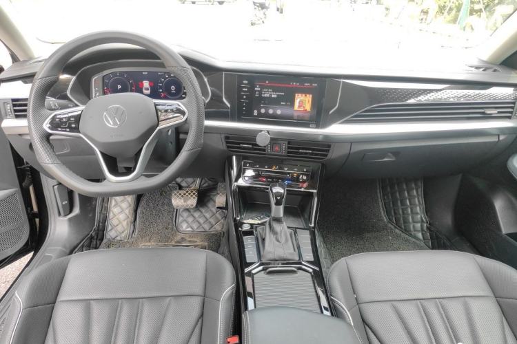 Used Volkswagen Passat 2024 380TSI Starry Dragon Edition Center Console