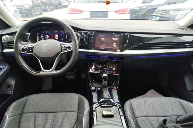 Used Volkswagen Passat 2024 380TSI Elite Edition Center Console