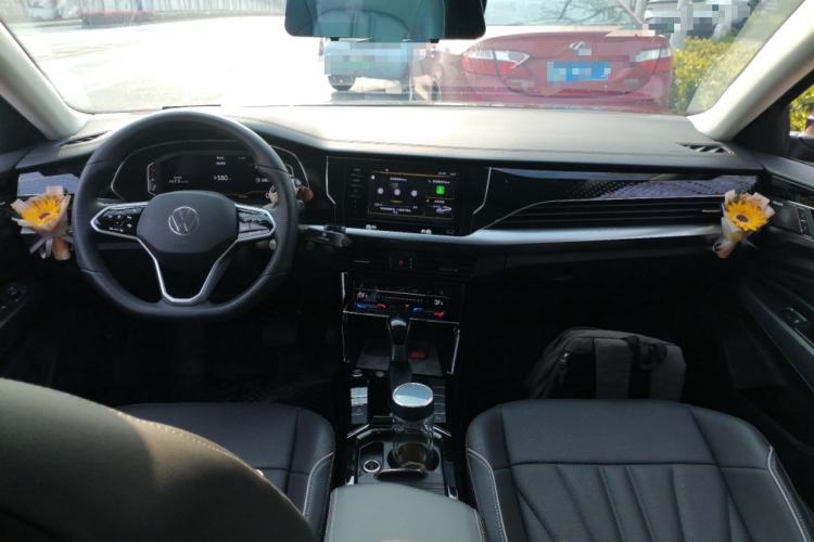 Used Volkswagen Passat 2024 380TSI Starry Elite Edition Center Console