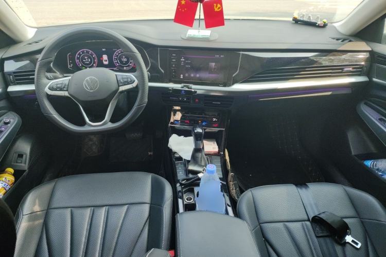 Used Volkswagen Passat 2024 380TSI Starry Elite Edition Center Console