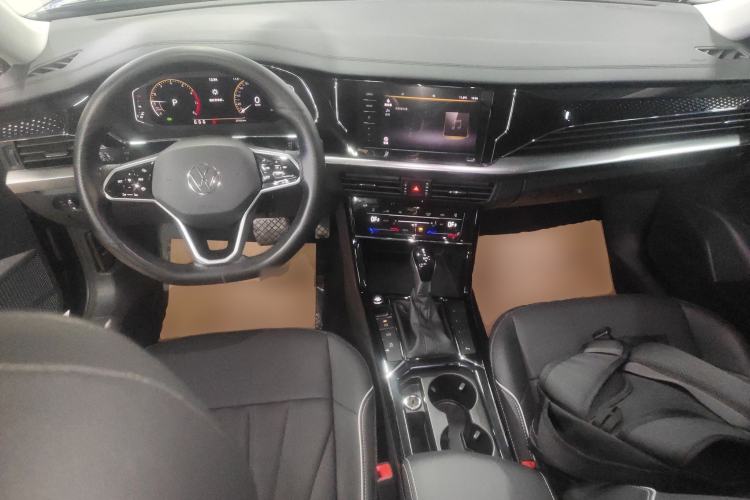 Used Volkswagen Passat 2024 380TSI Dragon Edition Center Console