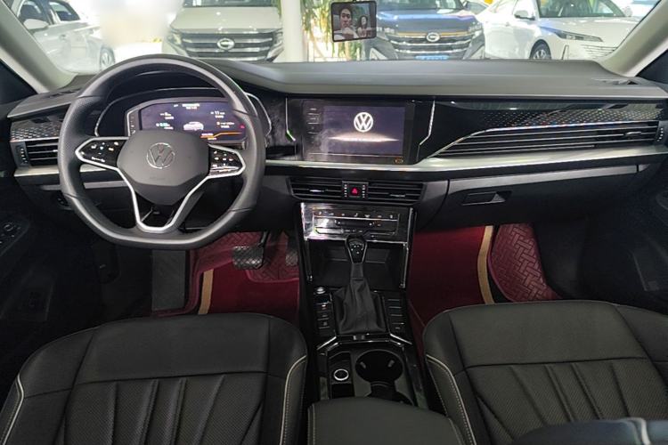 Used Volkswagen Passat 2024 380TSI Elite Edition Center Console