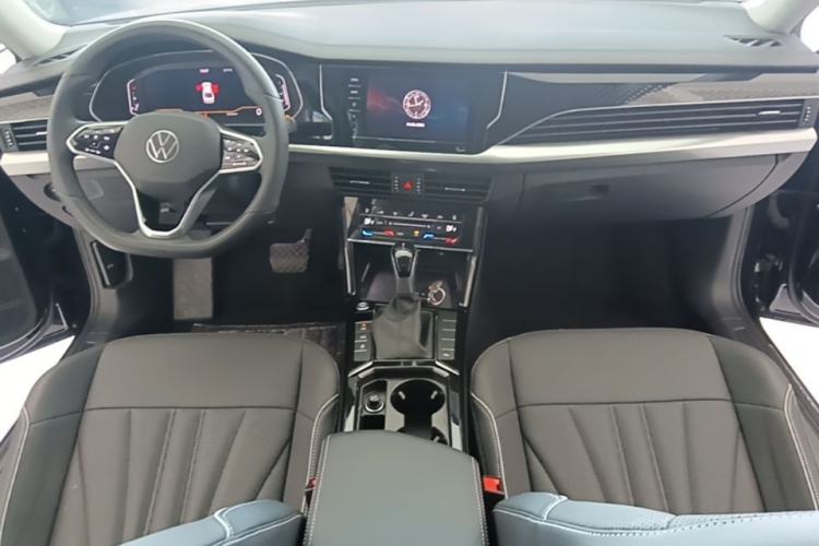 Used Volkswagen Passat 2024 380TSI Starry Elite Edition Center Console