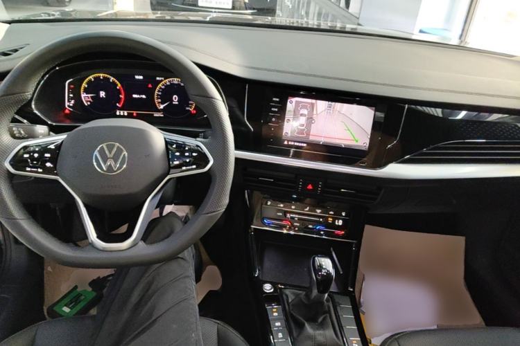 Used Volkswagen Passat 2024 330TSI Starry Elite Edition Center Console
