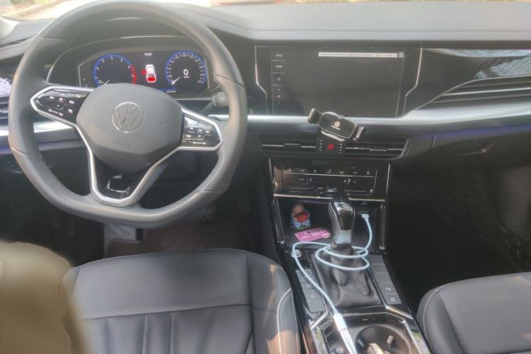Used Volkswagen Passat 2024 380TSI Starry Luxury Edition Center Console