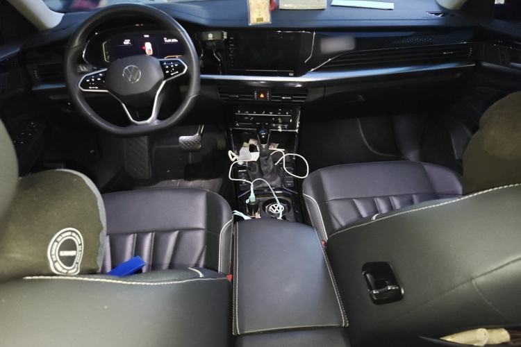 Used Volkswagen Passat 2024 380TSI Starry Elite Edition Center Console