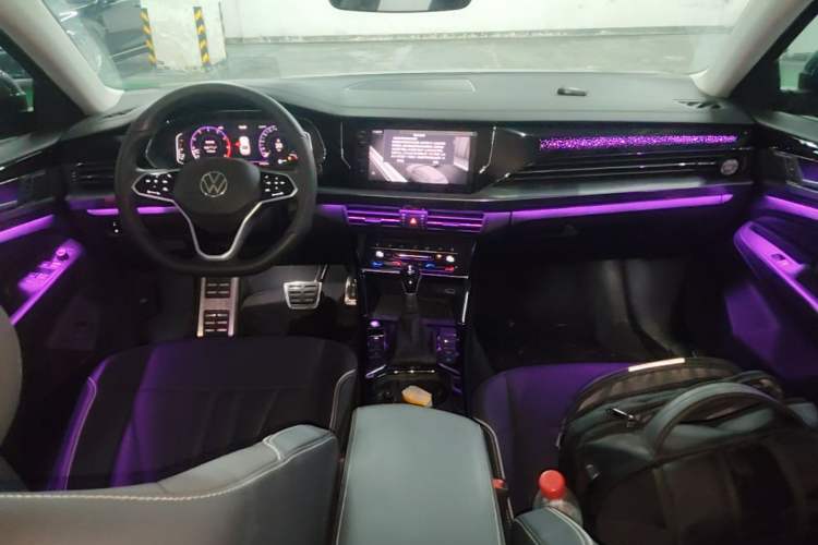 Used Volkswagen Passat 2024 380TSI Starry Dragon Edition Center Console