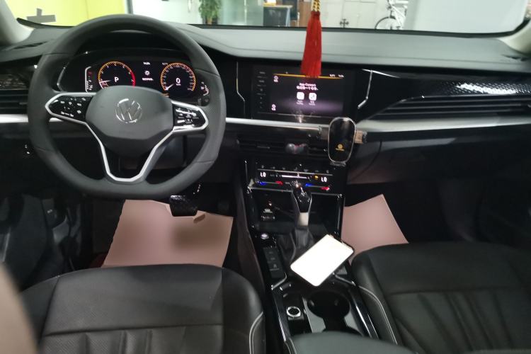 Used Volkswagen Passat 2024 380TSI Starry Dragon Edition Center Console