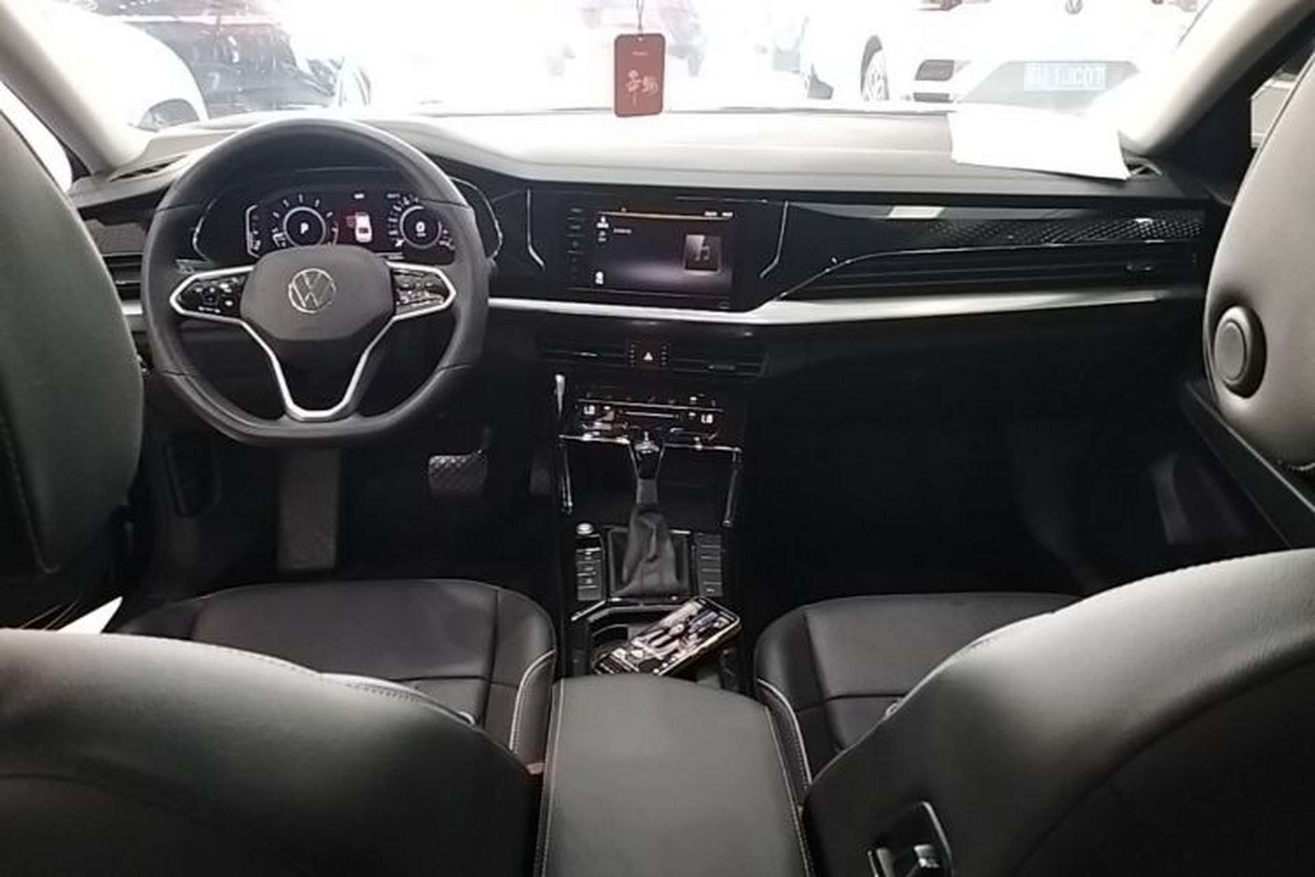 Used Volkswagen Passat 2024 380TSI Starry Elite Edition Center Console
