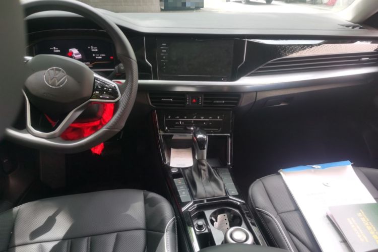 Used Volkswagen Passat 2024 380TSI Starry Dragon Edition Center Console