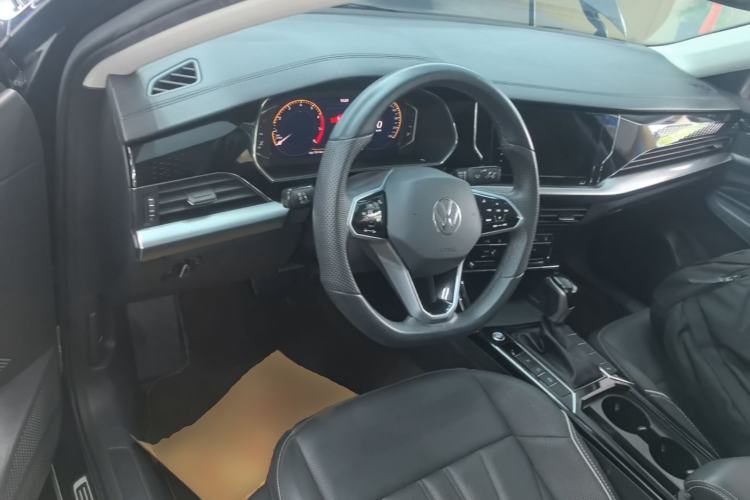 Used Volkswagen Passat 2024 330TSI Starry Elite Edition Center Console
