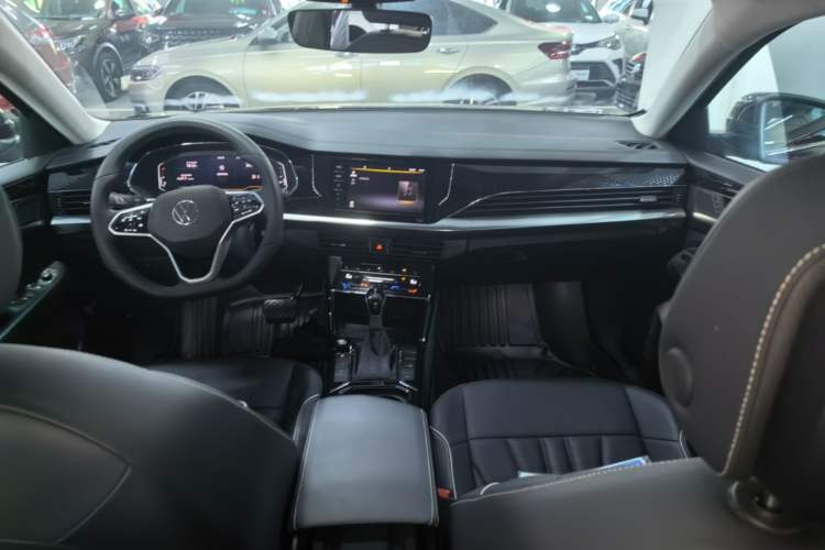 Used Volkswagen Passat 2024 380TSI Starry Dragon Edition Center Console