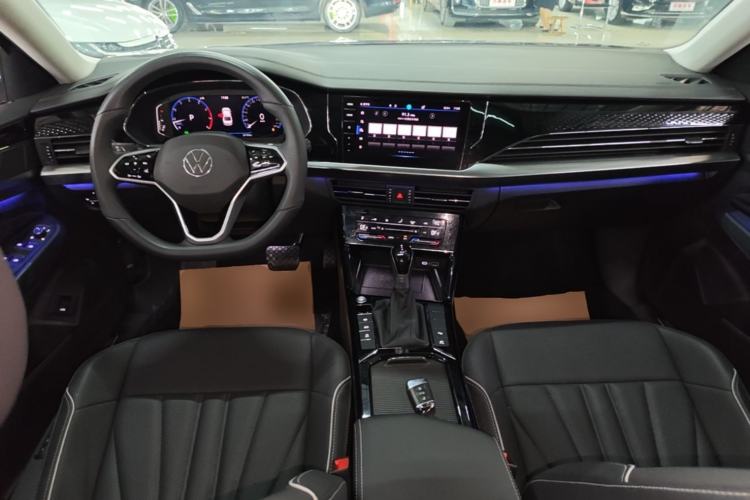 Used Volkswagen Passat 2024 380TSI Starry Luxury Edition Center Console