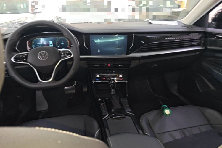 Used Volkswagen Passat 2024 330TSI Starry Elite Edition Center Console
