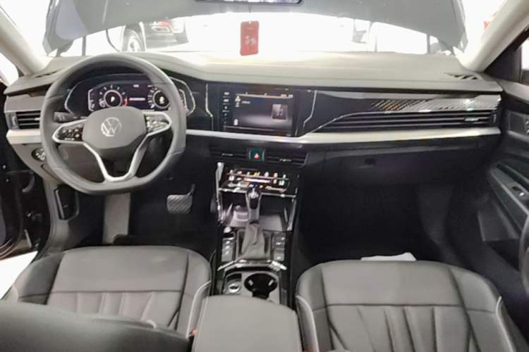 Used Volkswagen Passat 2024 380TSI Starry Elite Edition Center Console
