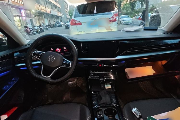 Used Volkswagen Passat 2024 380TSI Starry Luxury Edition Center Console