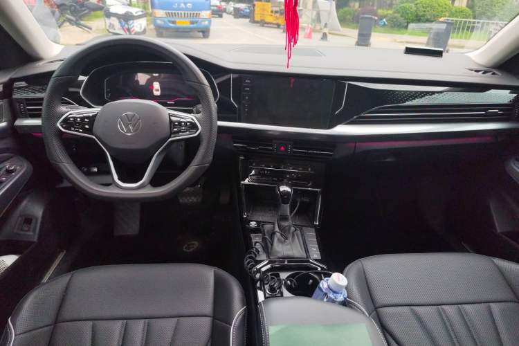 Used Volkswagen Passat 2024 380TSI Starry Dragon Edition Center Console