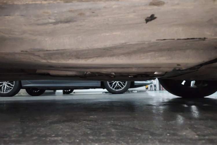 Used Volkswagen Passat 2024 330TSI Elite Edition Chassis Front Right