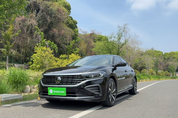 Used Volkswagen Passat 2024 380TSI Dragon Edition Guazi used car, China used car export, Used car for sale, Used  cars, Cheapest cars for sale