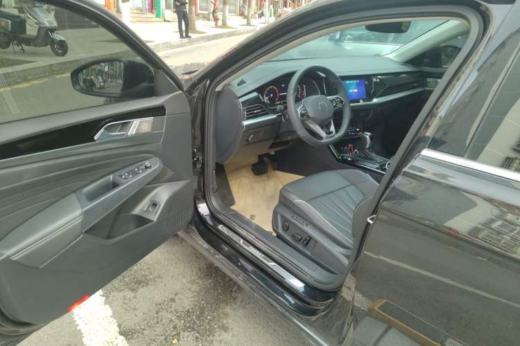 Used Volkswagen Passat 2024 380TSI Elite Edition Driver Seat