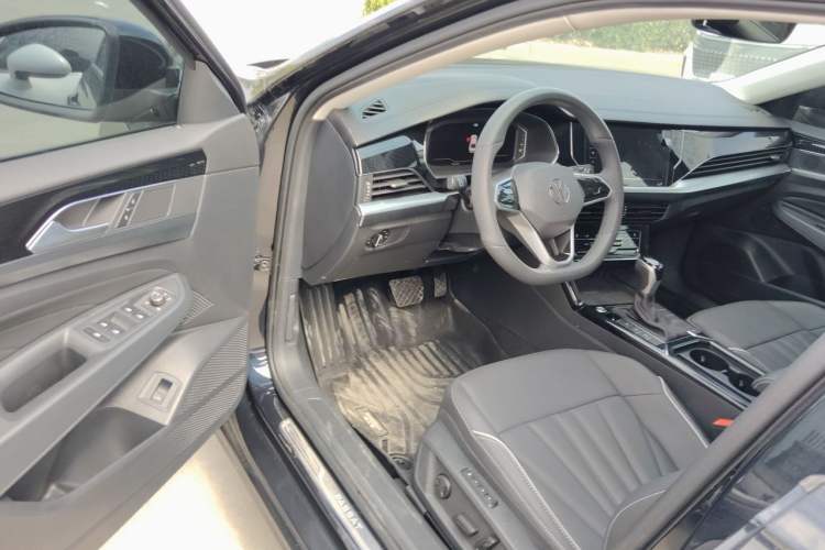 Used Volkswagen Passat 2024 380TSI Starry Dragon Edition Driver Seat